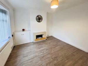 Lounge- click for photo gallery